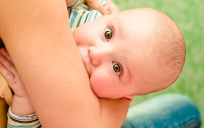 Breastfeeding vs Formula & How Both Affect Baby’s Teeth